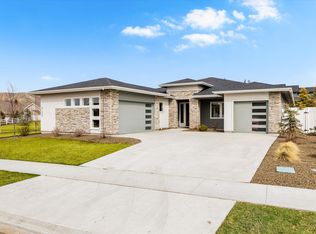 8198 W Sparks Lake Dr, Boise, ID 83714