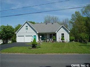 510 Blueberry Ln, Syracuse, NY 13219