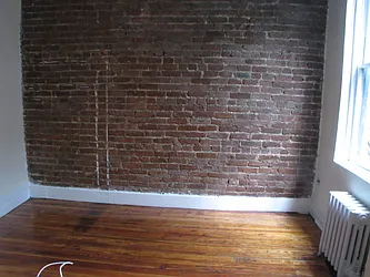 Rented by Vivaldi Real Estate
