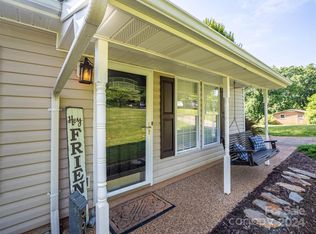 1304 8th Ave NW, Conover, NC 28613