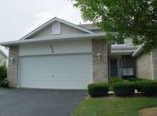 835 Harper Ct, Cary, IL