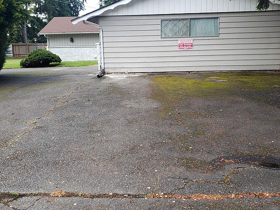 3rd image of 1105 138th St S