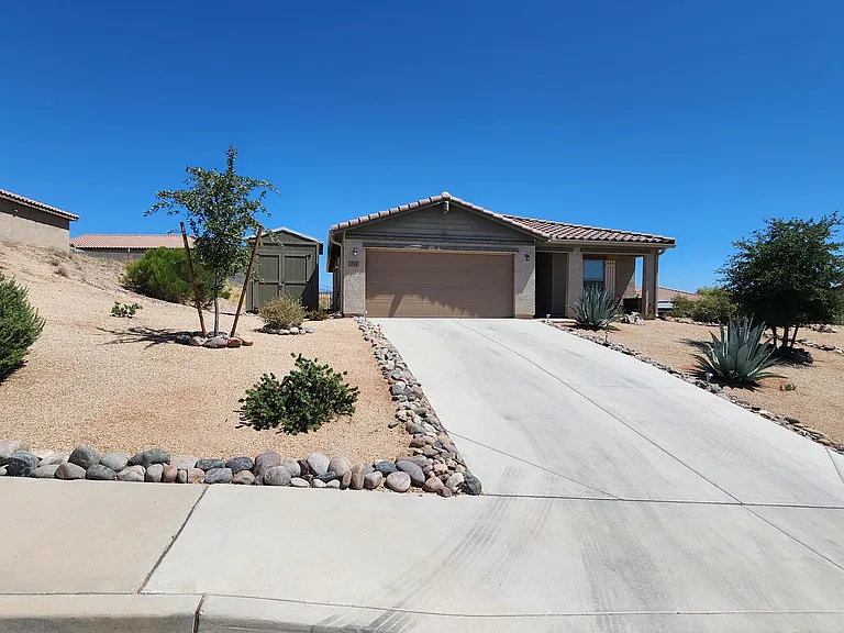 70 Cottonwood Ln — Photo 1
