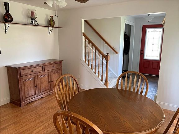 3rd image of 8653 New Country Dr