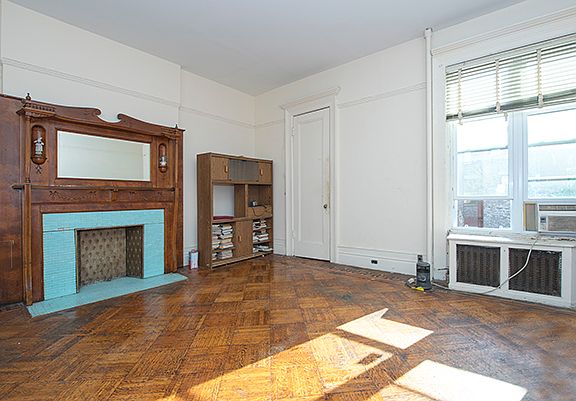 4th image of 128 W 119th St