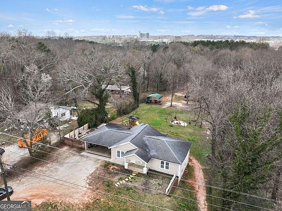 2nd image of 1183 E Ridge Rd