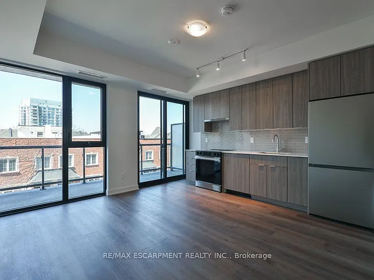 2075 Lakeshore Rd #304 — Photo 9