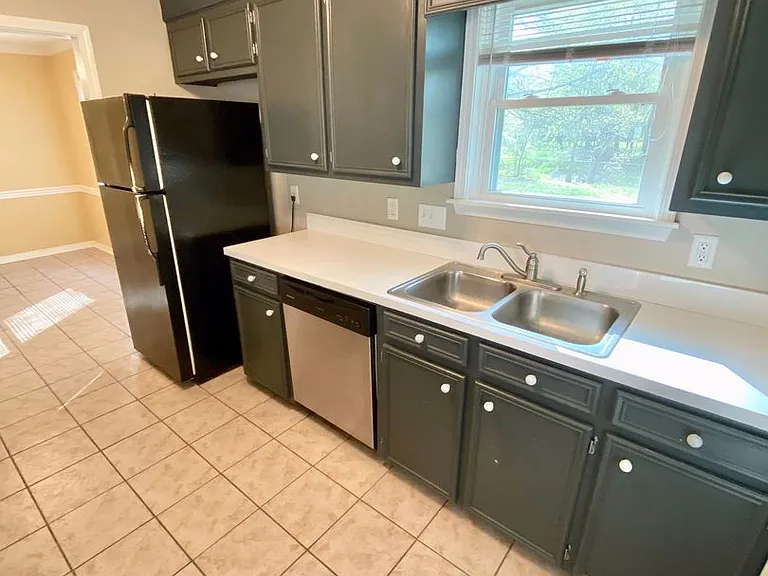 103 Fox Run Dr — Photo 8