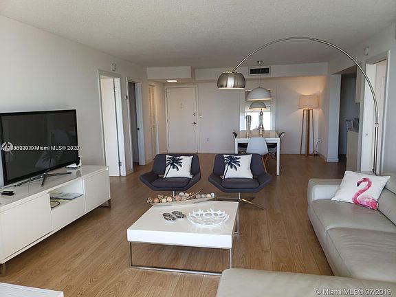 3rd image of 9250 W Bay Harbor Dr APT 5B