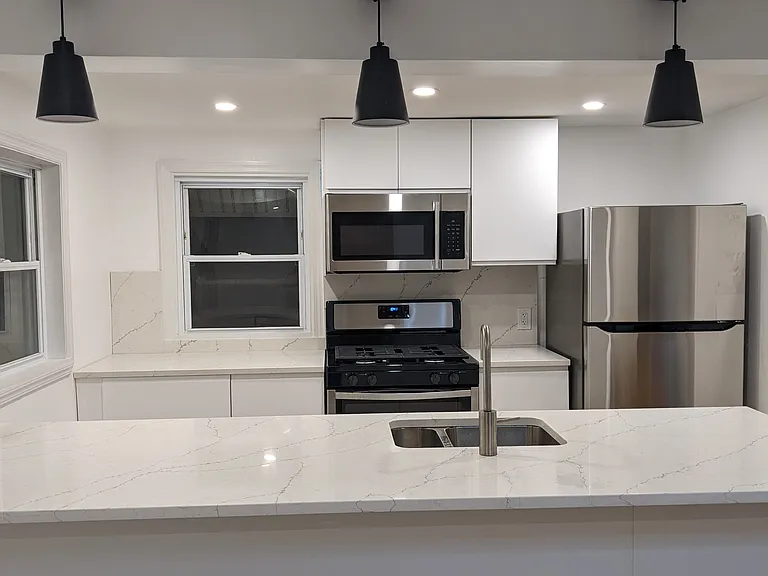400 McCabe Ave #2 — Photo 2