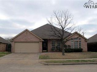 5005 Whisper Wind Dr, Wichita Falls, TX 76310