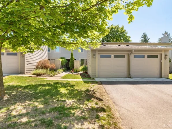 758 Watersedge Dr, Ann Arbor, MI 48105