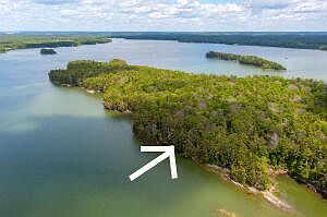 2nd image of Map 80 Lot 18-0 White Island