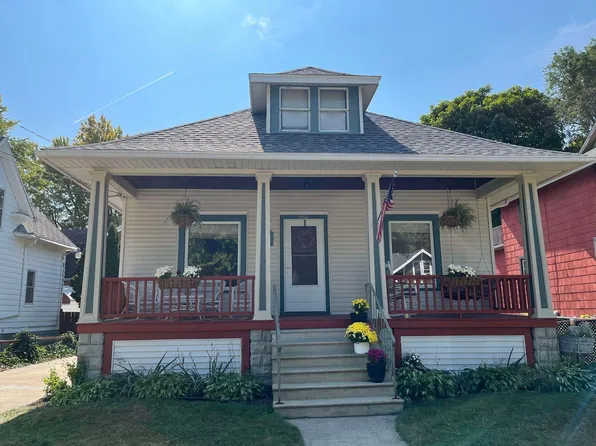 1416 10th St, Bay City, MI 48708