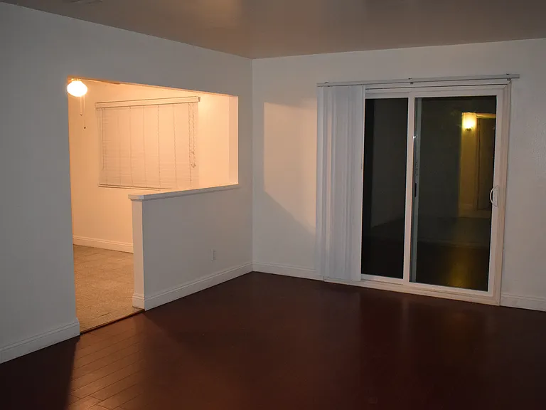 3000 Canyon Crest Dr #12 — Photo 5