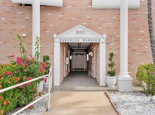 300 Golden Isles Dr APT 209, Hallandale Beach, FL 33009