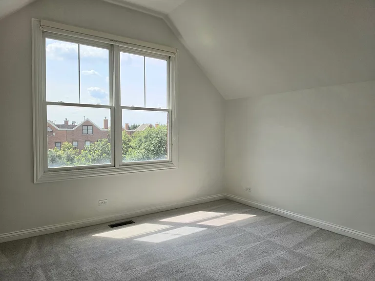 2085 Valor Ct — Photo 29