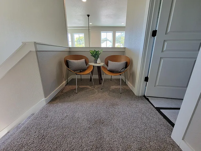 938 N Union Ave — Photo 22