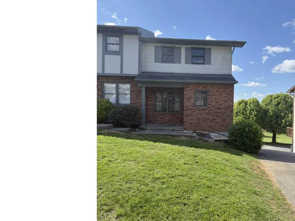 151 Oakcrest Cir #151, Bristol, VA 24201