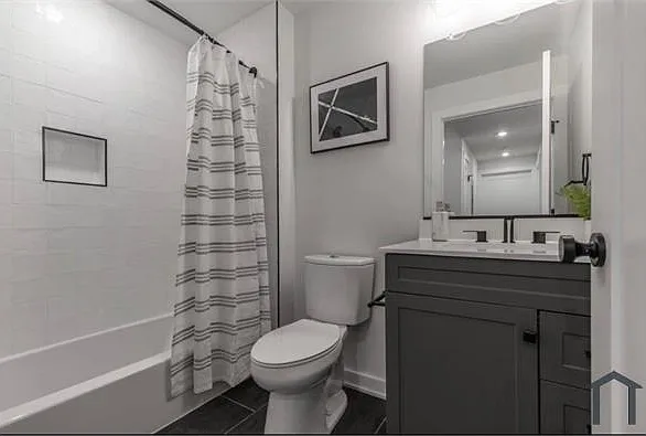 1836 E York St #203 — Photo 26