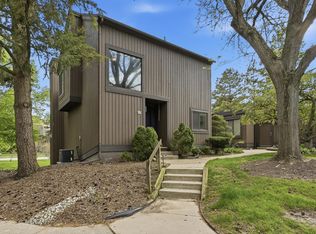18 Northwick Ct, Ann Arbor, MI 48105