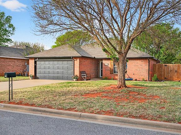 2nd image of 117 Meadow Ridge Dr