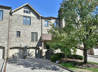 7 Windsor Ct #7, Saddle River, NJ 07458