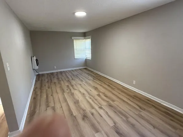 1001 W 9th St, Joplin, MO 64801