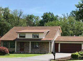 12215 Sugar Creek Ct, Herndon, VA 20170
