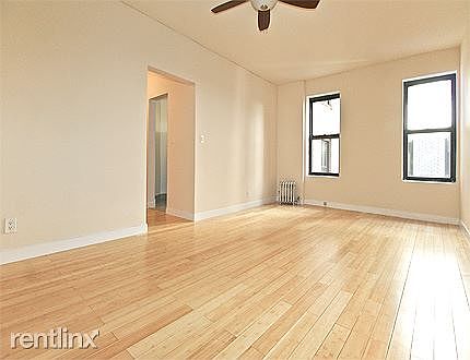 2nd image of 11818 Metropolitan Ave APT 4A