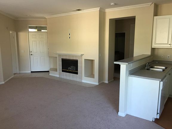 4th image of 12349 Creekview Dr Unit 72