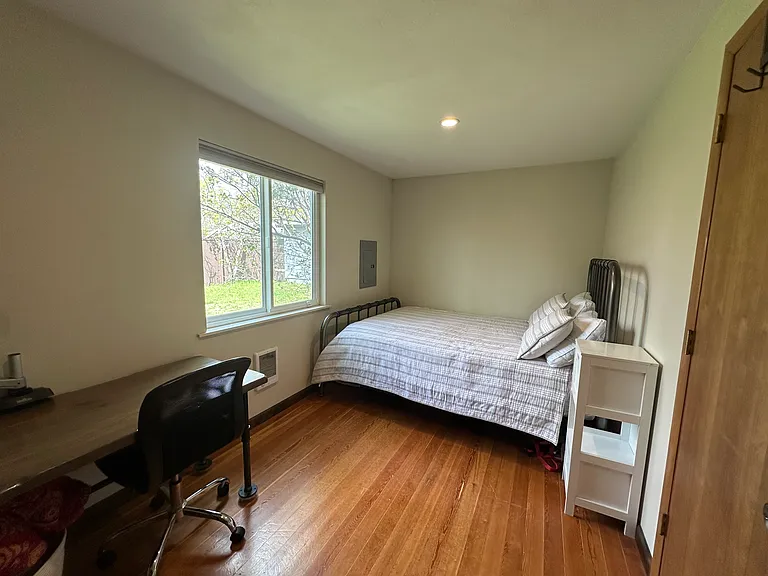 1333 Van Buren St — Photo 22