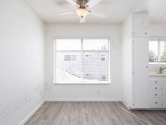 5th image of 4639 Iowa St #7
