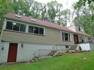 135 Edgemont Rd, Watchung, NJ 07069