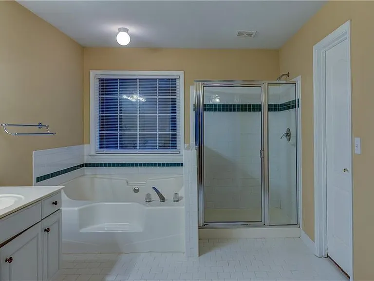 1429 Oglethorpe Dr — Photo 11