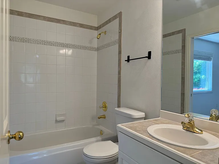 27171 SE 25th Pl — Photo 30