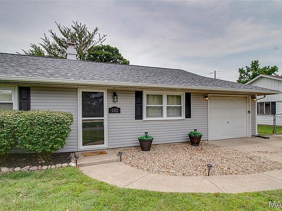 5th image of 102 Saint Joseph Dr