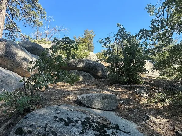 0 Hillcrest Dr #5, Running Springs, CA 92382