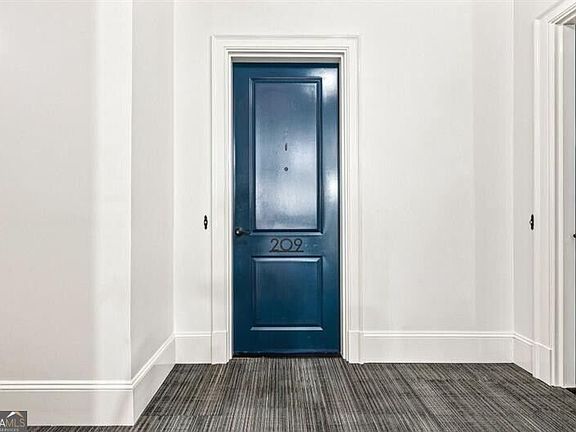 4th image of 315 Washington Ave NE #209