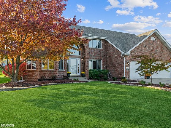 3rd image of 8912 Timbers Pointe Dr E