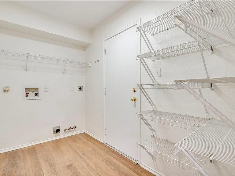 140 Schmidt — Photo 28