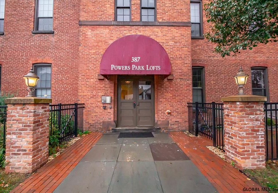 1st image of 387 3rd Ave APT 302