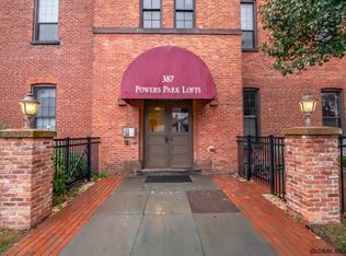 387 3rd Ave APT 302, Troy, NY 12182