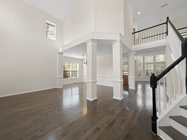 101 Palmwood Ct — Photo 3