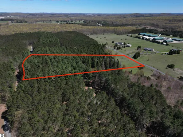 0 W Timber Ln, Empire, MI 49630