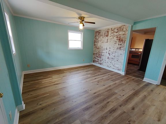 5th image of 101 East St APT 6