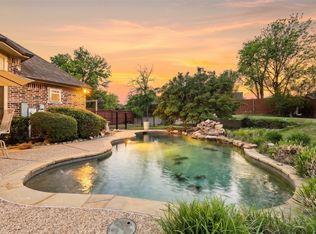 2609 Fair Oaks Cir, Sherman, TX 75092