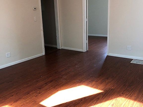 2nd image of 1521 8th St #1