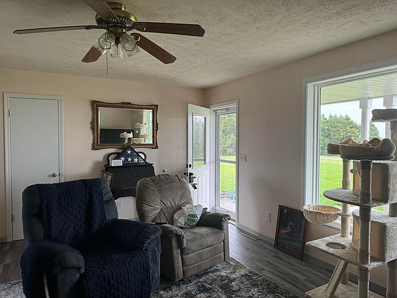 5th image of 8601 Osborne Dr W