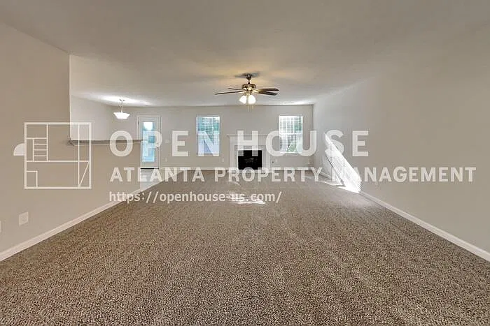 3 bed, 2.0 bath, 1867 sqft, $2,225 — Photo 3